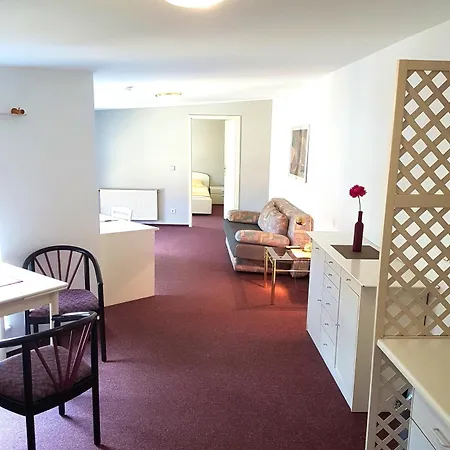 Aparthotel Appartementhaus Am Dom 4*